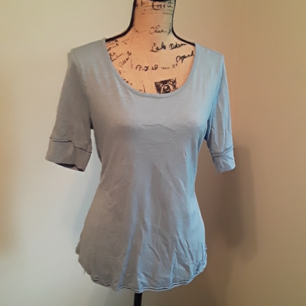 Short sleeve tee